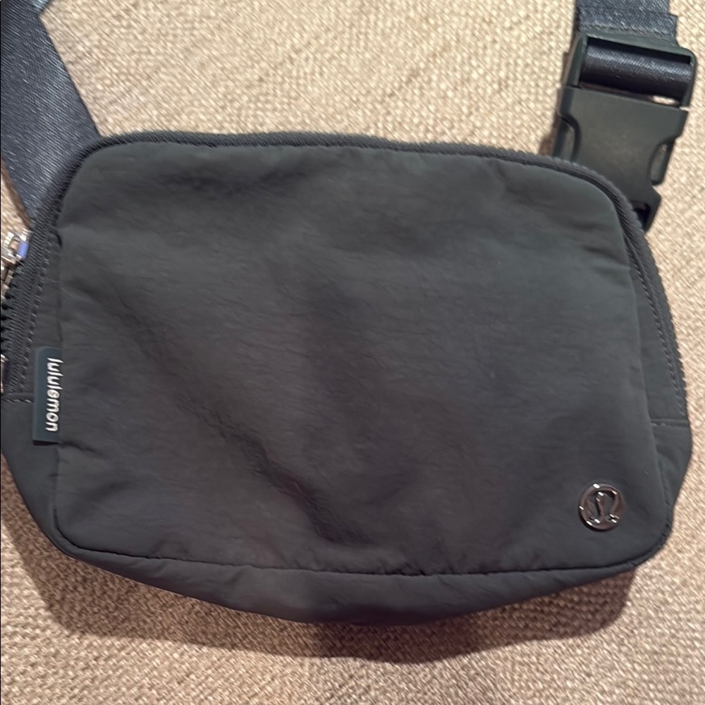 lululemon athletica Rainforest green Crossbody Bag/belt bag
